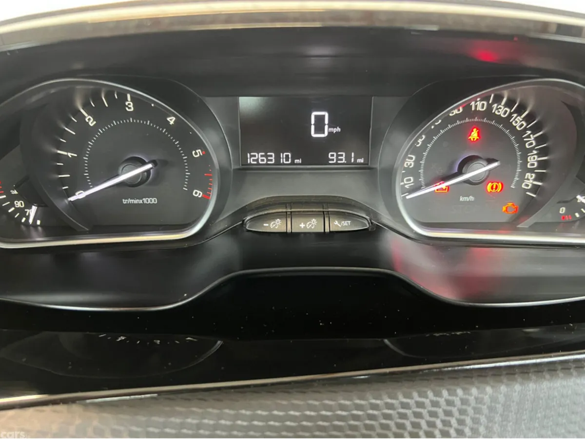 Peugeot 2008 Estate, Diesel, 2016, Grey
