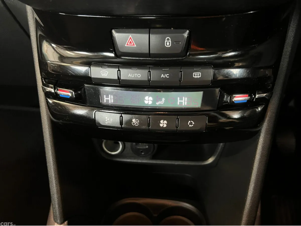 Peugeot 2008 Estate, Diesel, 2016, Grey