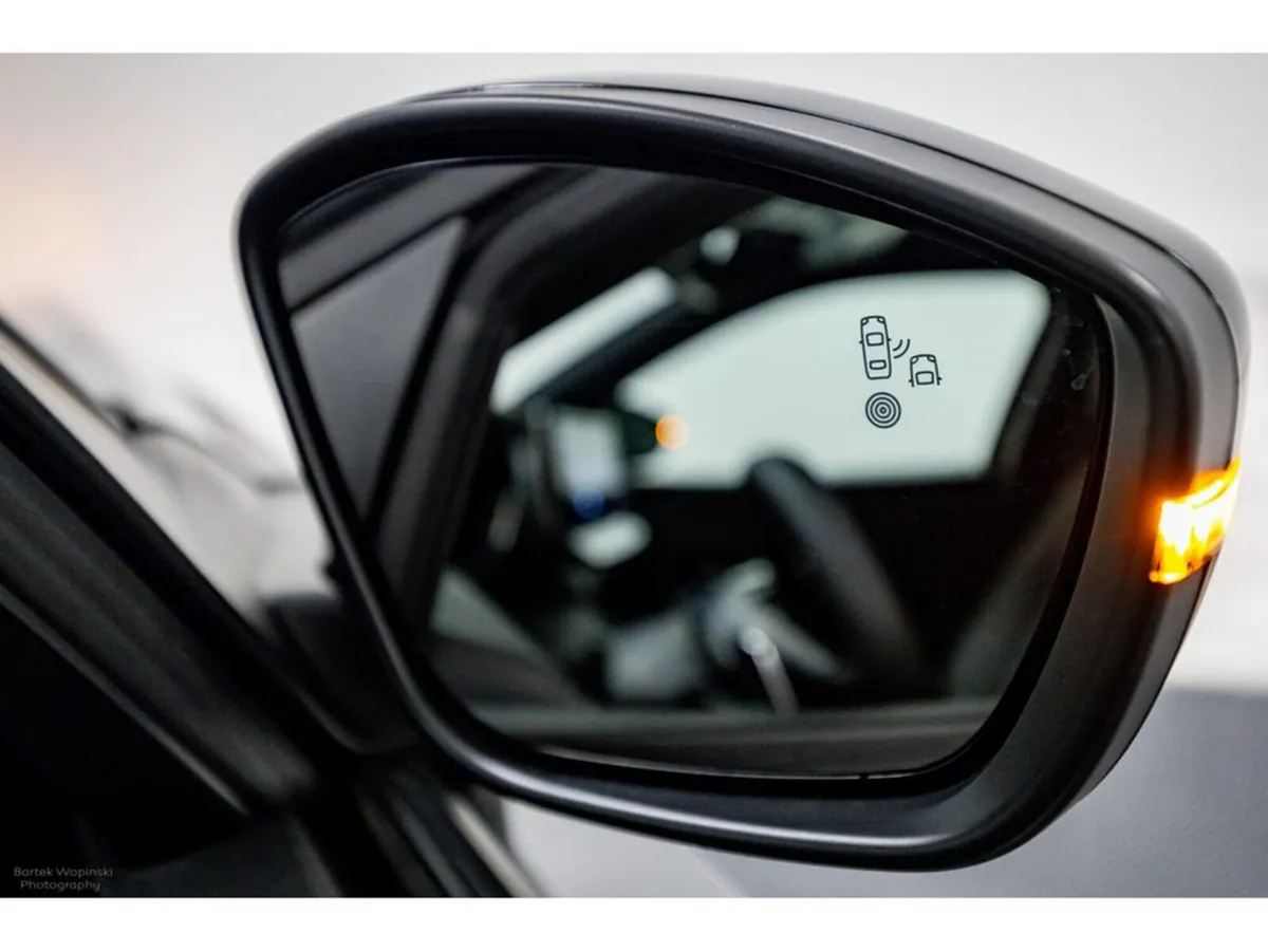 Peugeot 2008 SUV, Petrol Hybrid, 2026, Grey