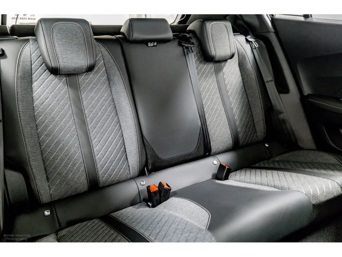 Peugeot 2008 SUV, Petrol Hybrid, 2026, Grey