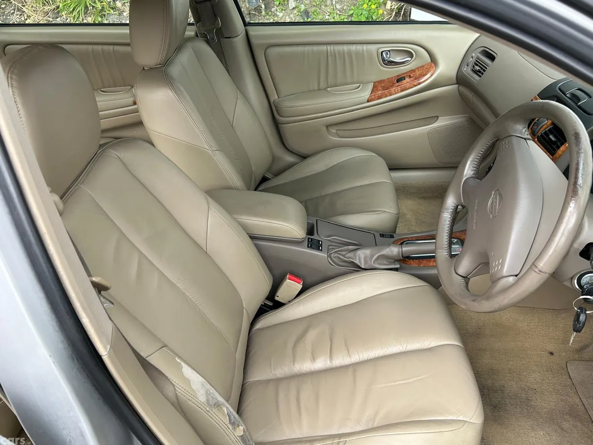 Nissan Maxima Saloon, Petrol, 2004, Silver