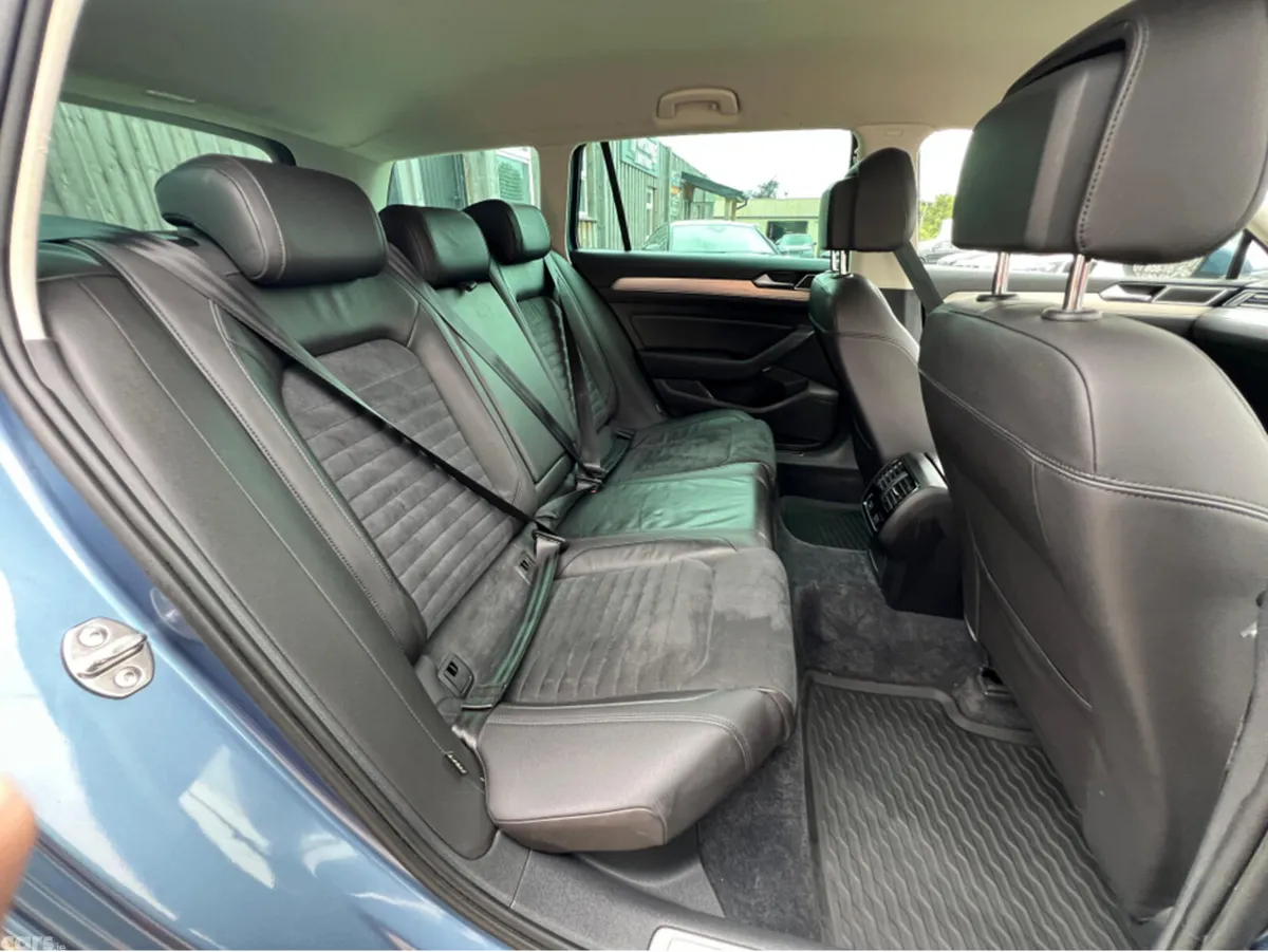 Volkswagen Passat Estate, Diesel, 2015, Blue