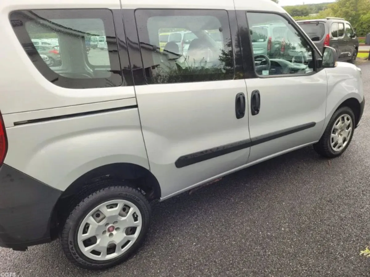 Fiat Doblo MPV, Petrol, 2017, Silver