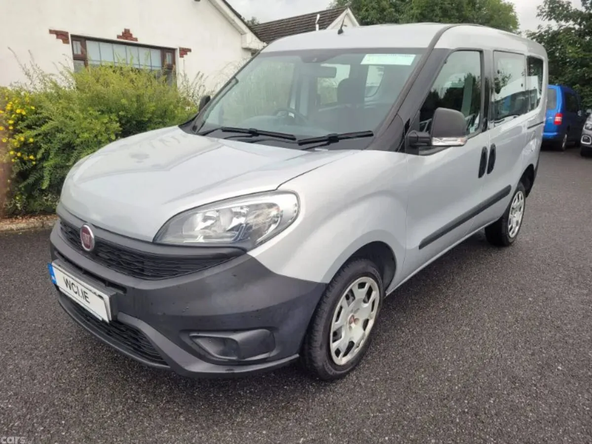 Fiat Doblo MPV, Petrol, 2017, Silver