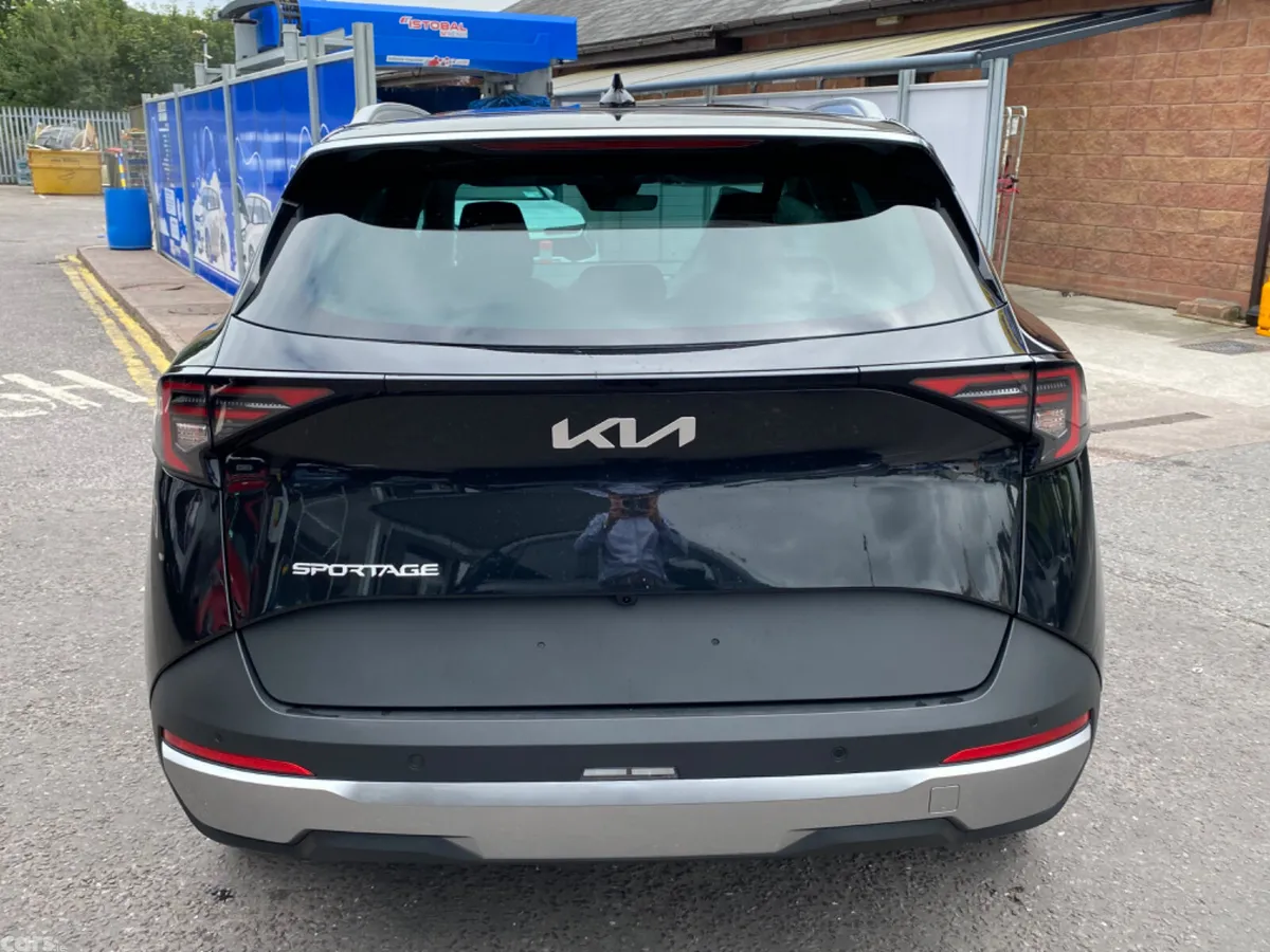 Kia Sportage SUV, Diesel Hybrid, 2025, Black