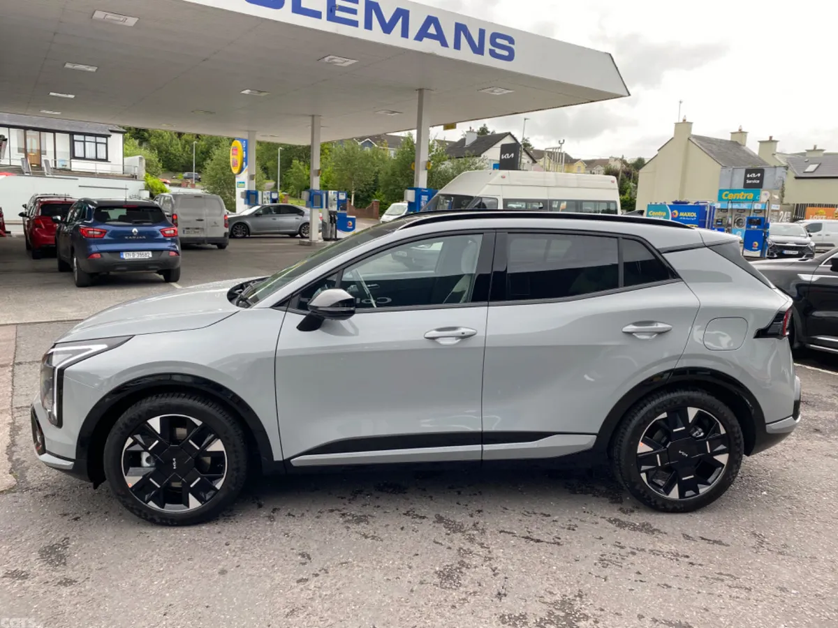 Kia Sportage SUV, Diesel Hybrid, 2025, Black