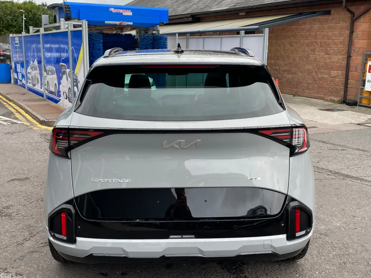 Kia Sportage SUV, Diesel Hybrid, 2025, Black