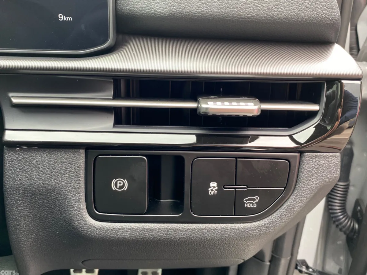 Kia Sportage SUV, Diesel Hybrid, 2025, Black