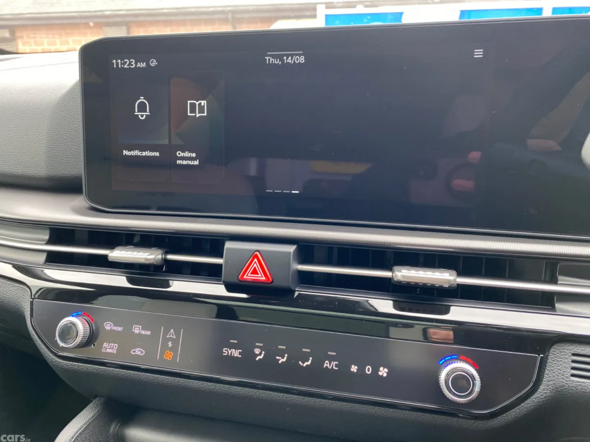 Kia Sportage SUV, Diesel Hybrid, 2025, Black