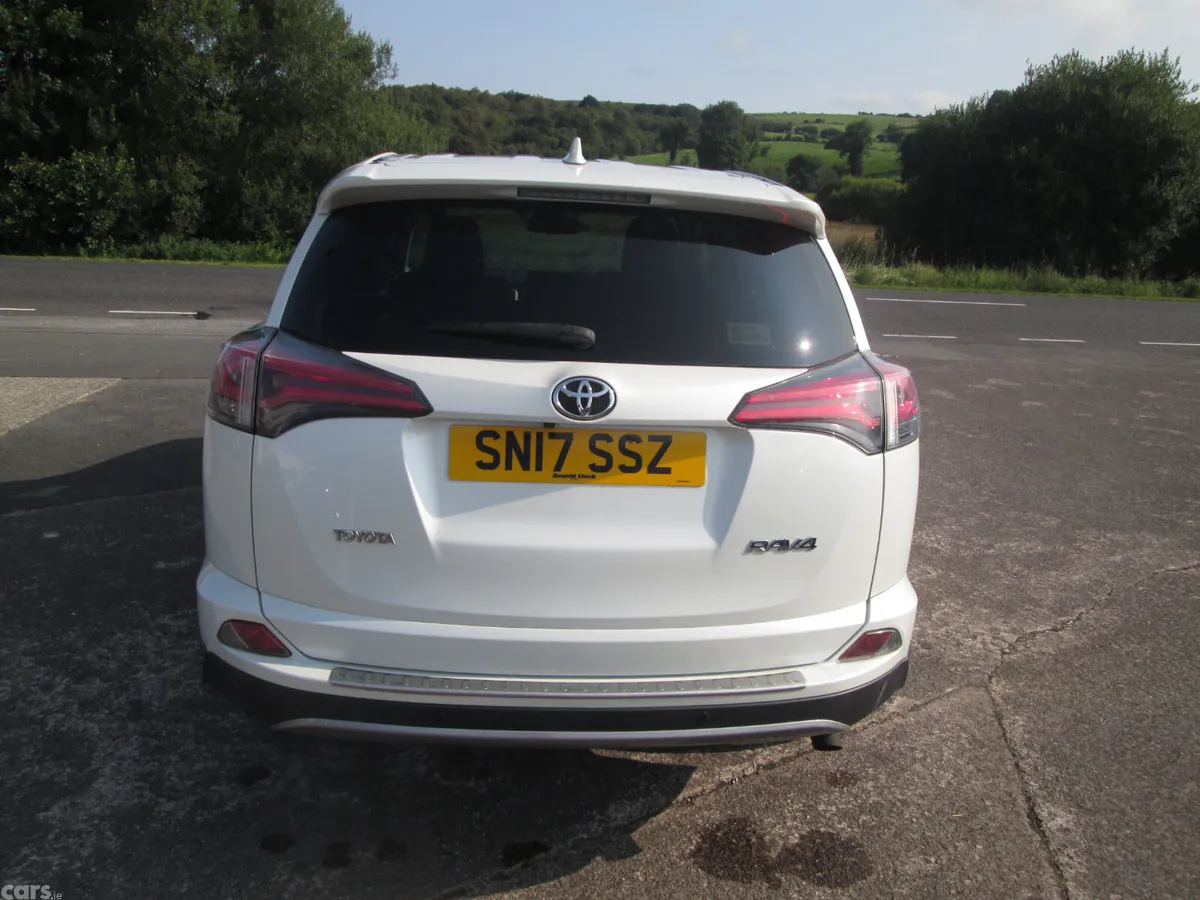 Toyota RAV4 SUV, Diesel, 2017, White