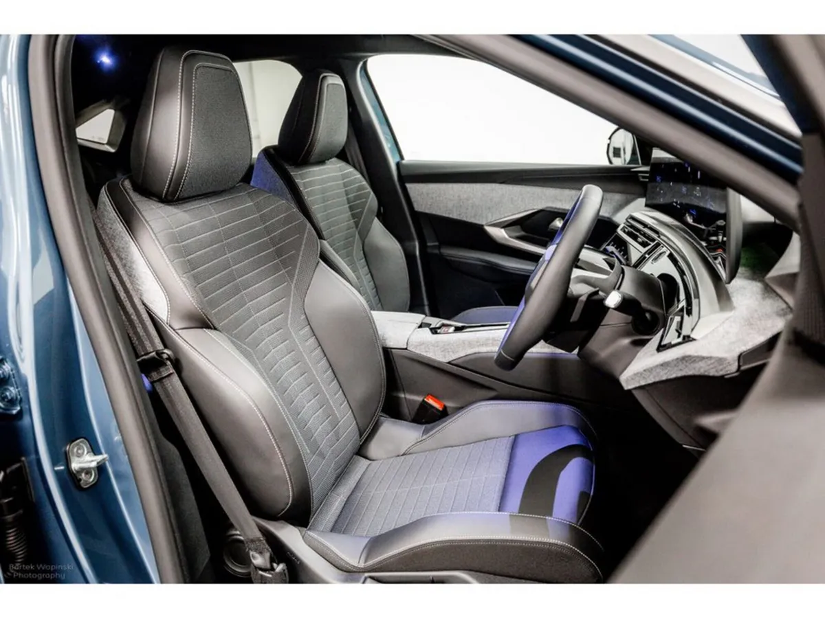 Peugeot 3008 SUV, Electric, 2026, Blue