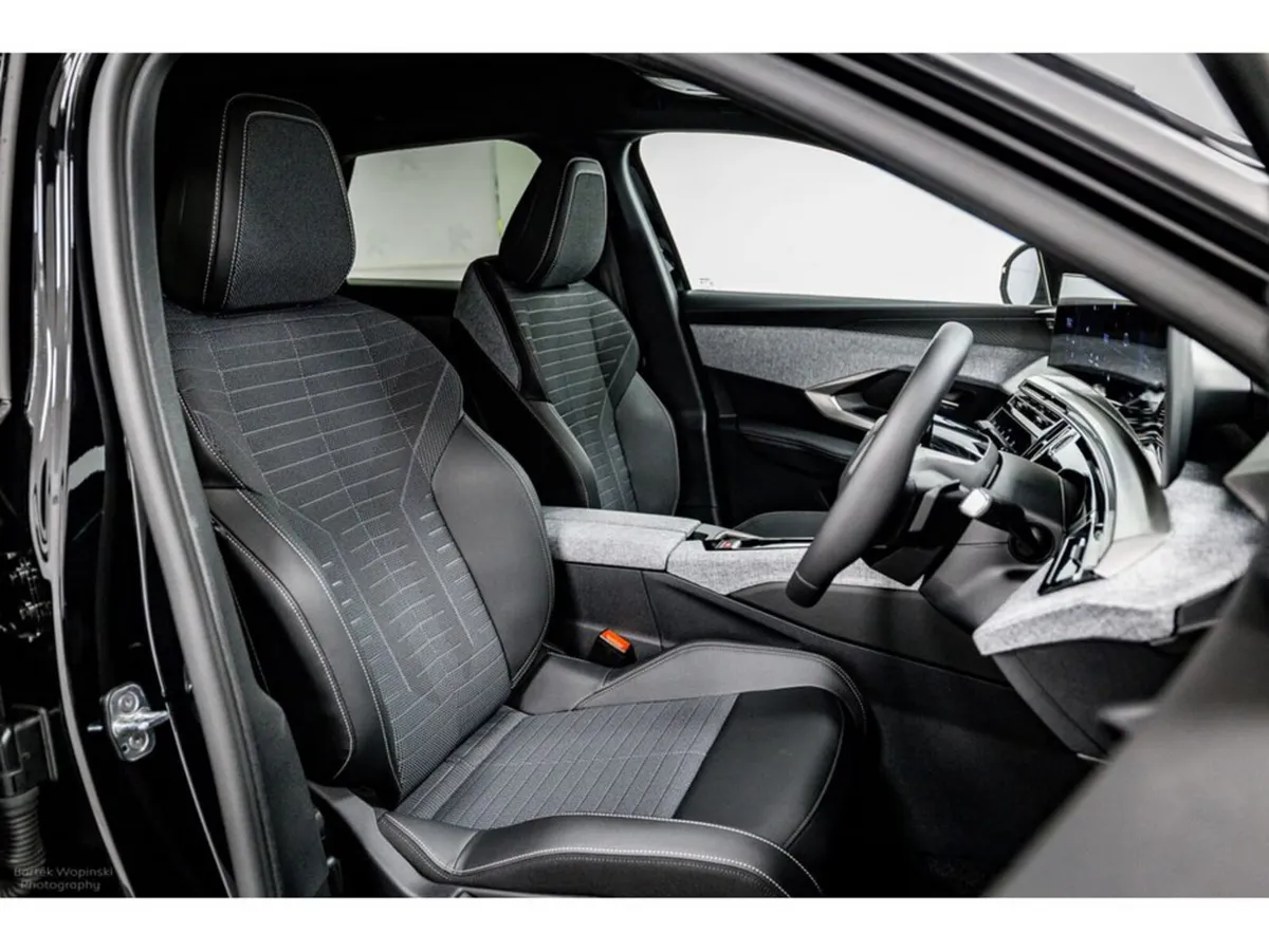 Peugeot 3008 SUV, Petrol Hybrid, 2026, Black