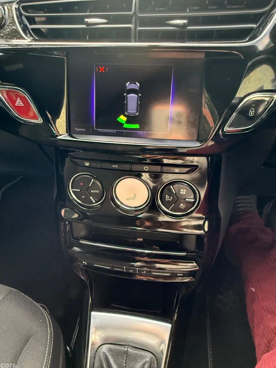 DS Automobiles DS 3 Hatchback, Petrol, 2017, Red