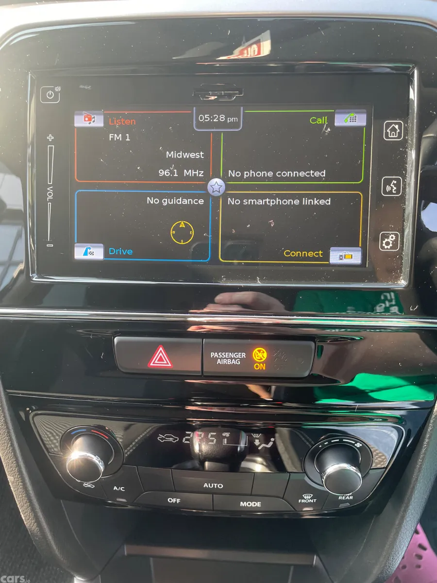Suzuki Vitara SUV, Petrol Hybrid, 2022, Grey