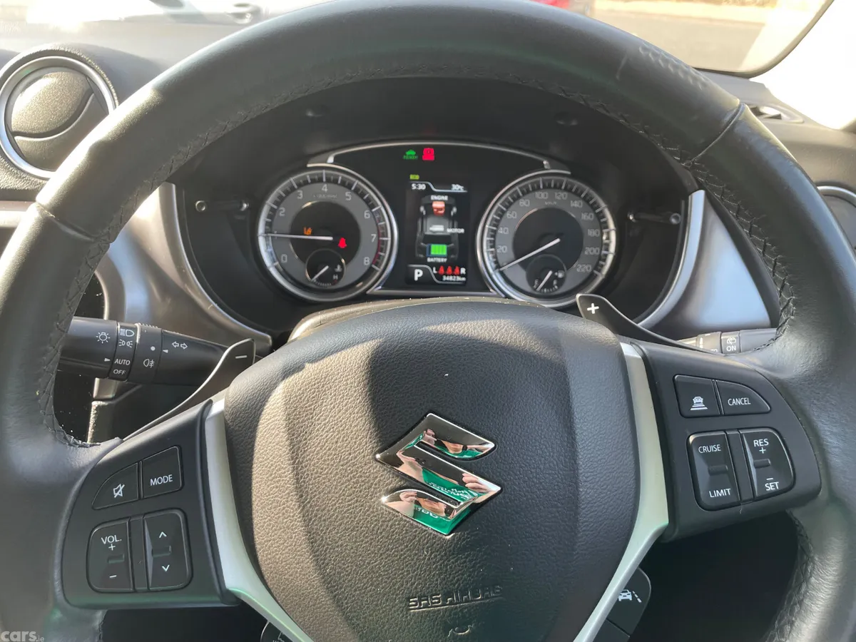 Suzuki Vitara SUV, Petrol Hybrid, 2022, Grey