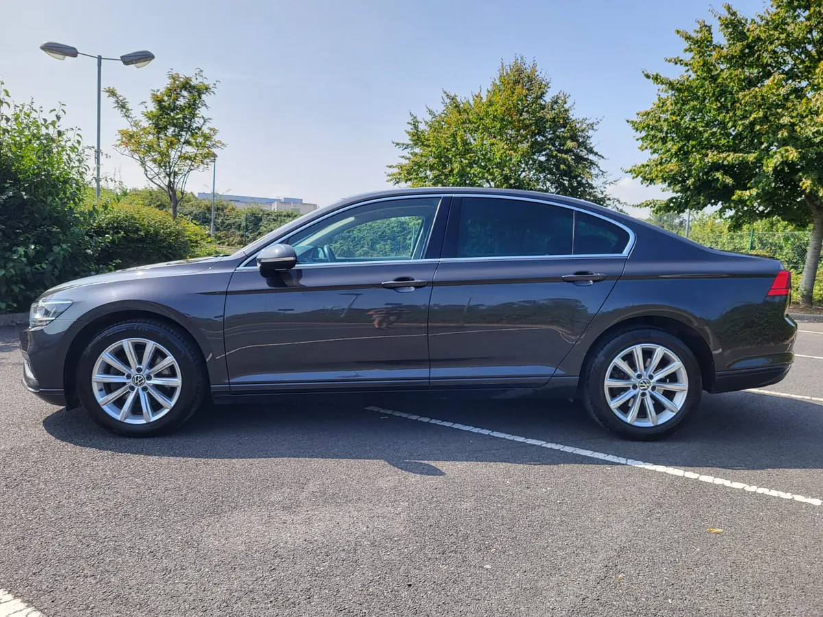 Volkswagen Passat Saloon, Diesel, 2021, Grey