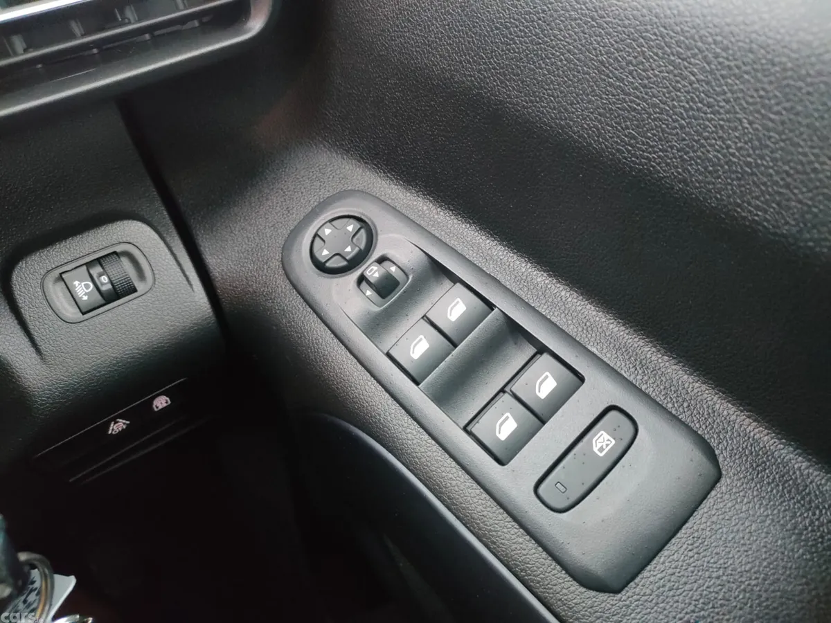 Peugeot Rifter MPV, Diesel, 2022, Bronze