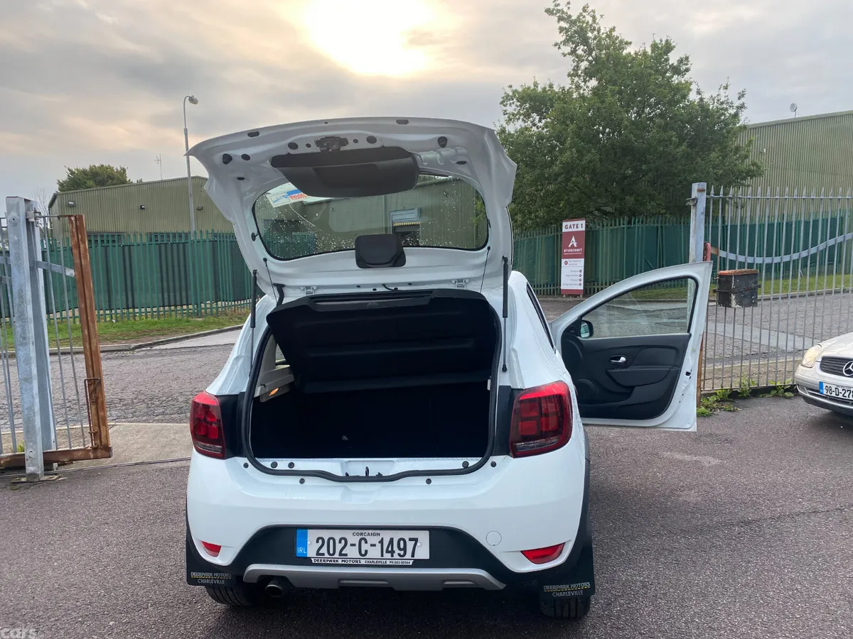 Dacia Sandero Stepway Hatchback, Petrol, 2020, White