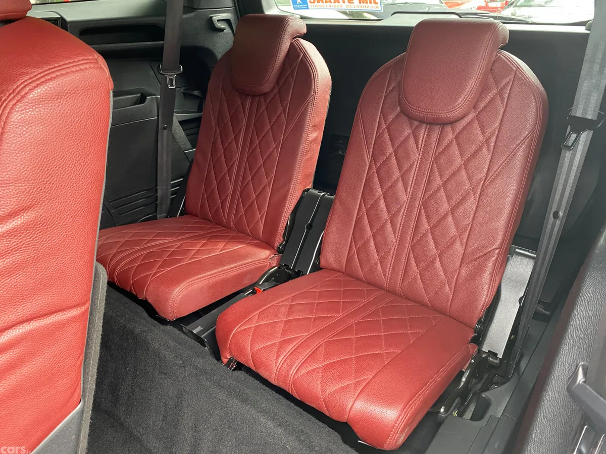 Peugeot 5008 MPV, Diesel, 2022, White