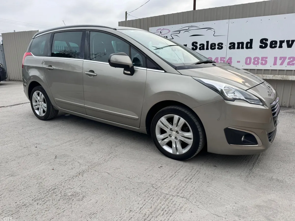 Peugeot 5008 MPV, Diesel, 2015, Grey