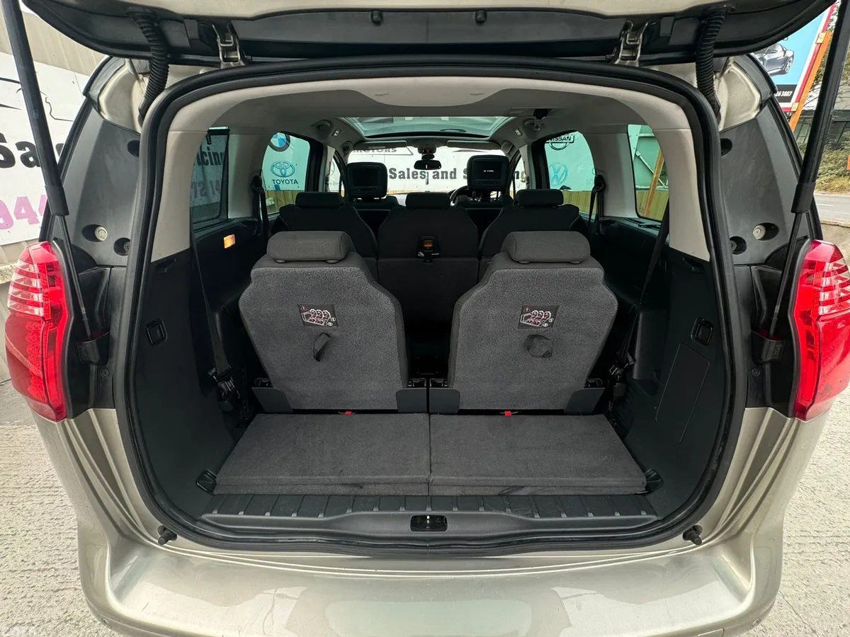 Peugeot 5008 MPV, Diesel, 2015, Grey