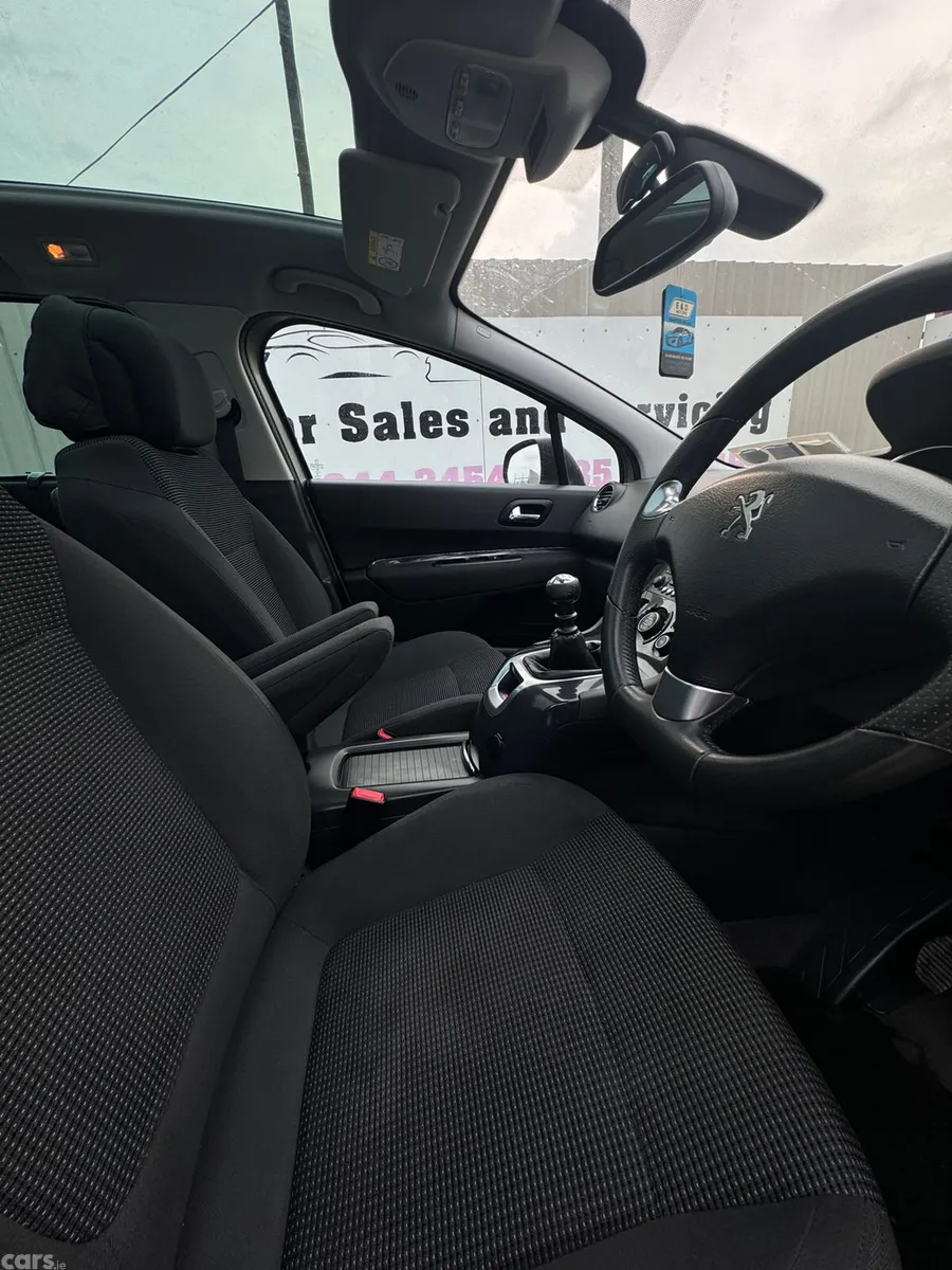 Peugeot 5008 MPV, Diesel, 2015, Grey