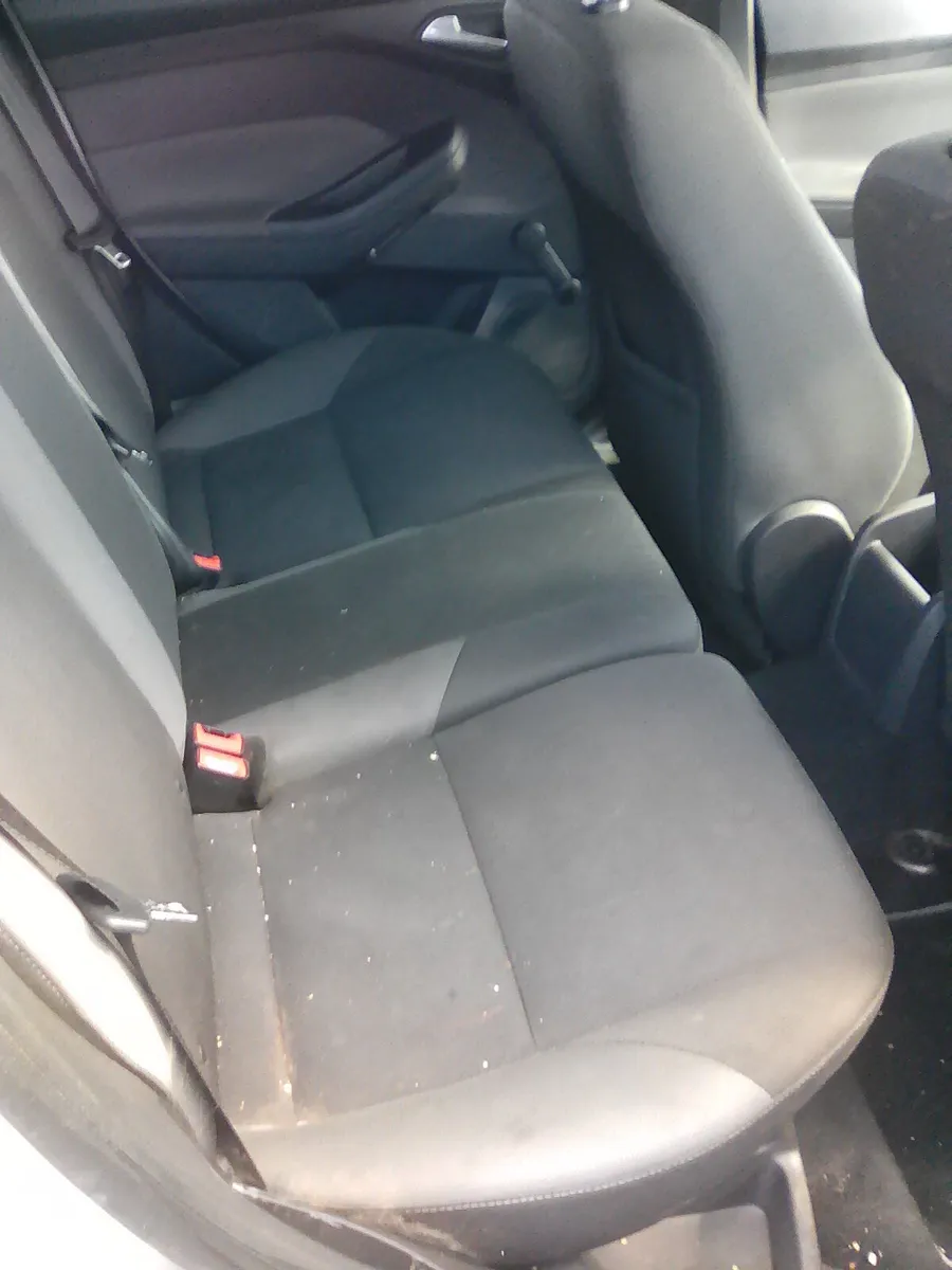 Ford Focus Estate/Jeep, Diesel, 2012, Silver