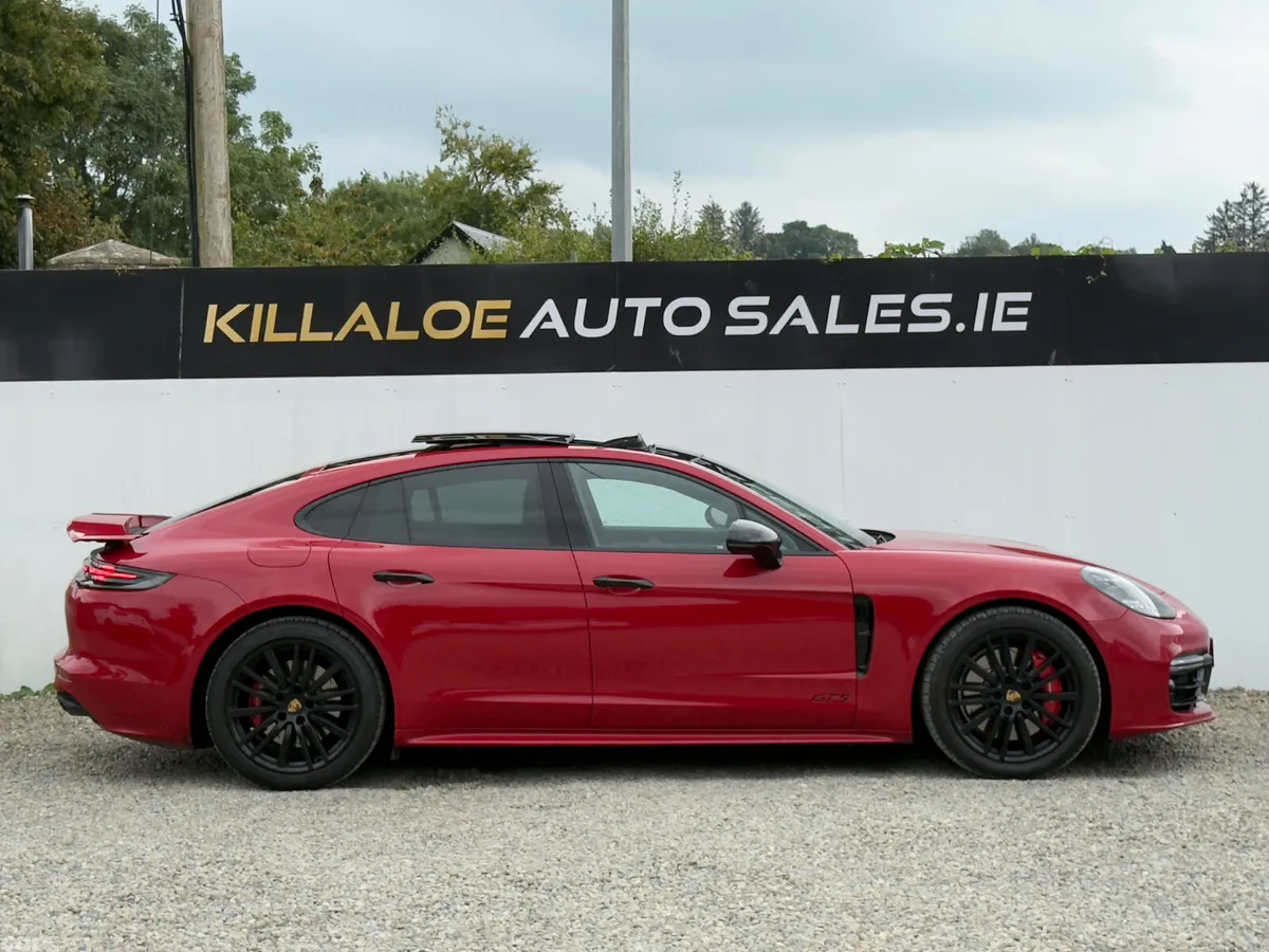 Porsche Panamera Hatchback, Petrol, 2019, Red