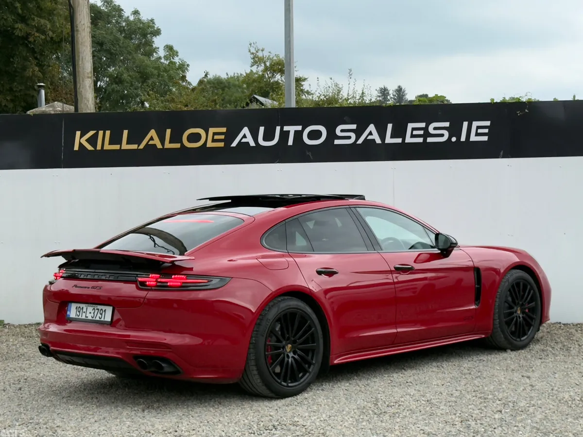 Porsche Panamera Hatchback, Petrol, 2019, Red