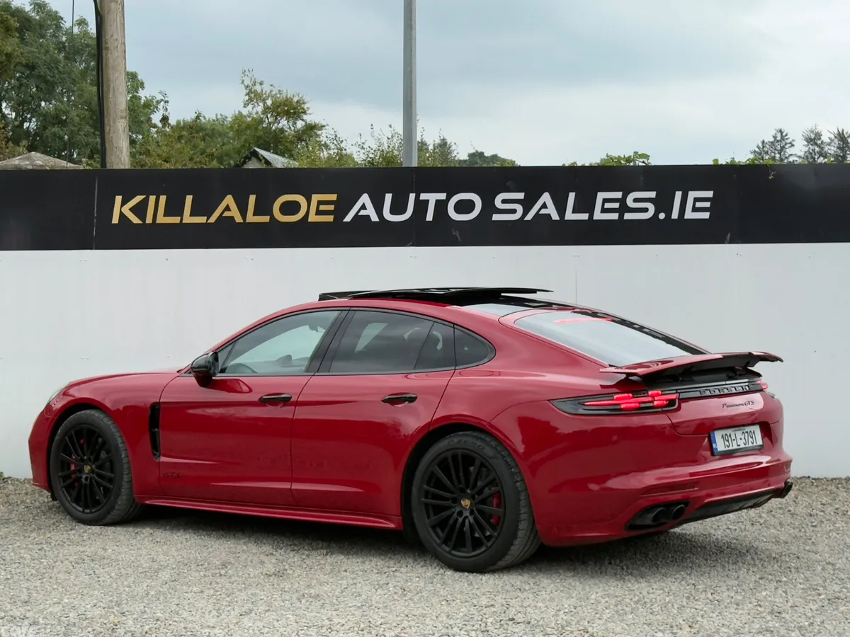 Porsche Panamera Hatchback, Petrol, 2019, Red