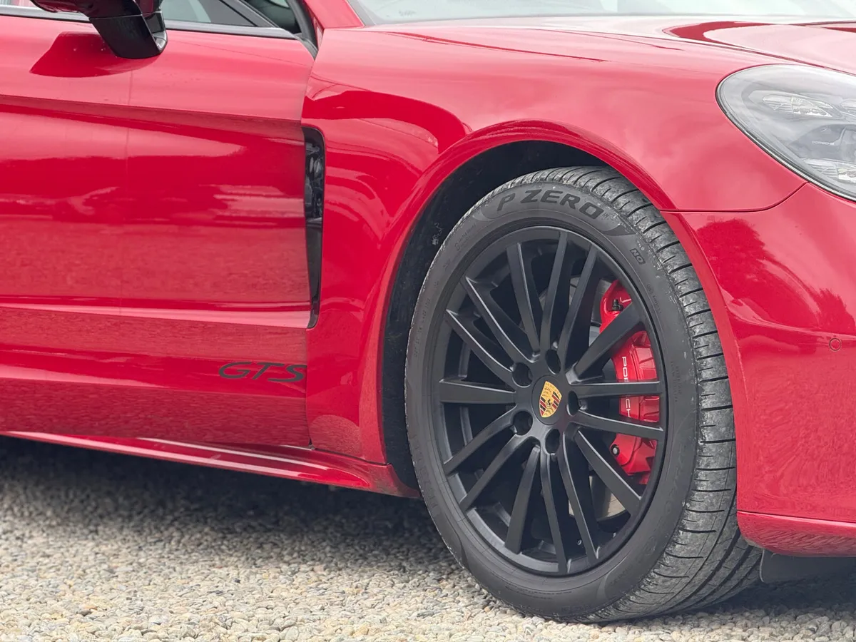 Porsche Panamera Hatchback, Petrol, 2019, Red