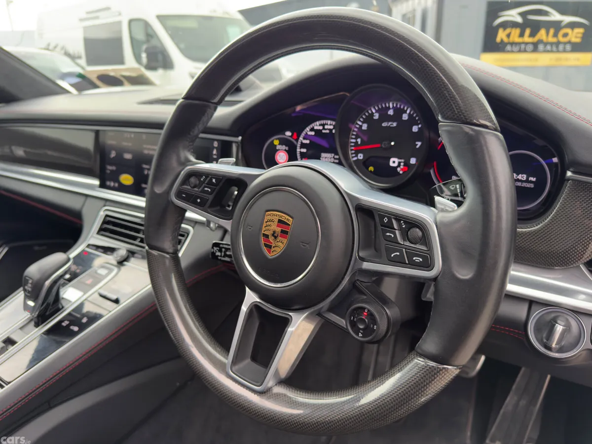 Porsche Panamera Hatchback, Petrol, 2019, Red