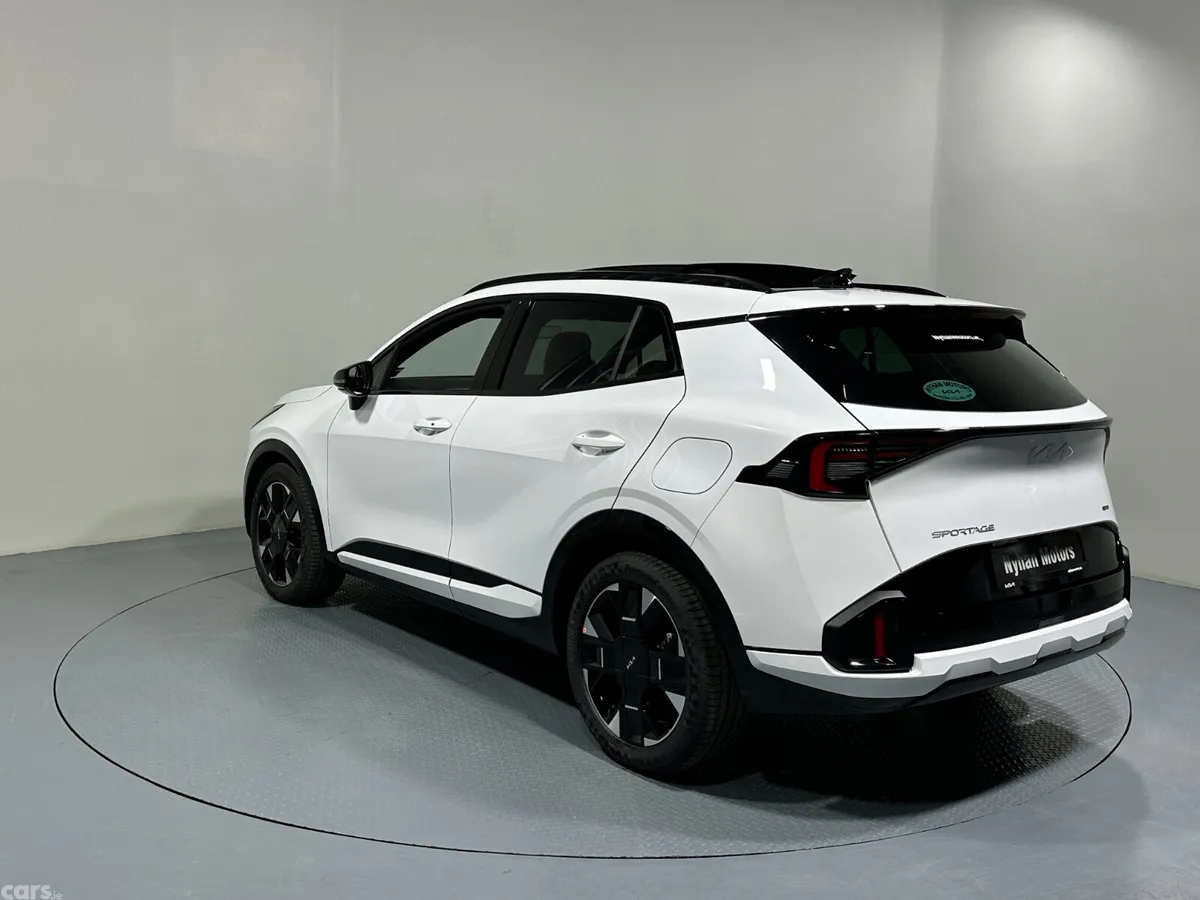 Kia Sportage SUV, Diesel Hybrid, 2026, White