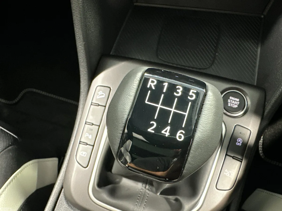 Kia Sportage SUV, Diesel Hybrid, 2026, White