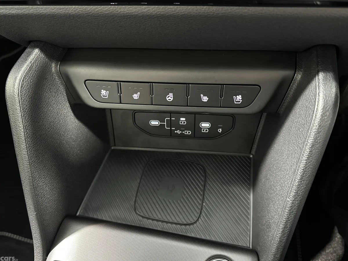 Kia Sportage SUV, Diesel Hybrid, 2026, White