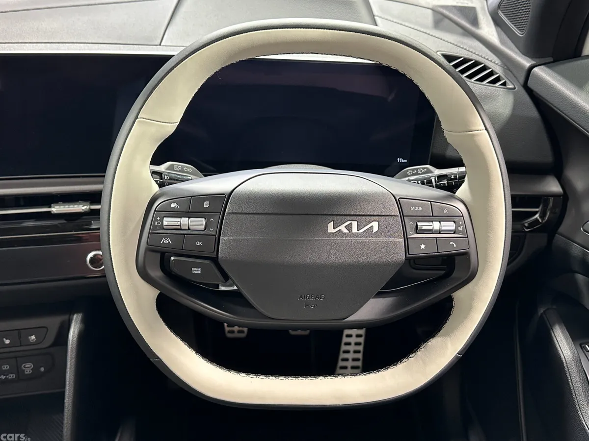 Kia Sportage SUV, Diesel Hybrid, 2026, White