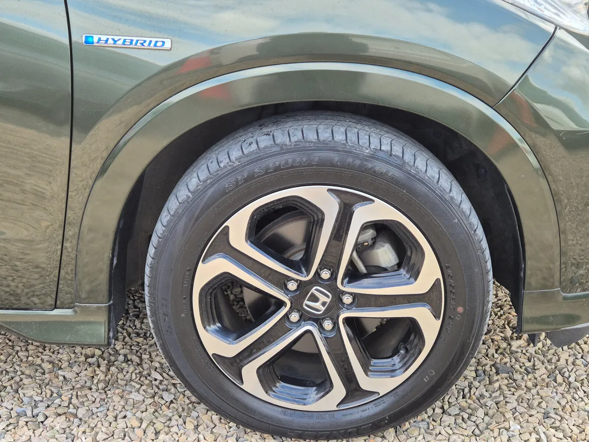 Honda Vezel SUV, Petrol Hybrid, 2014, Green