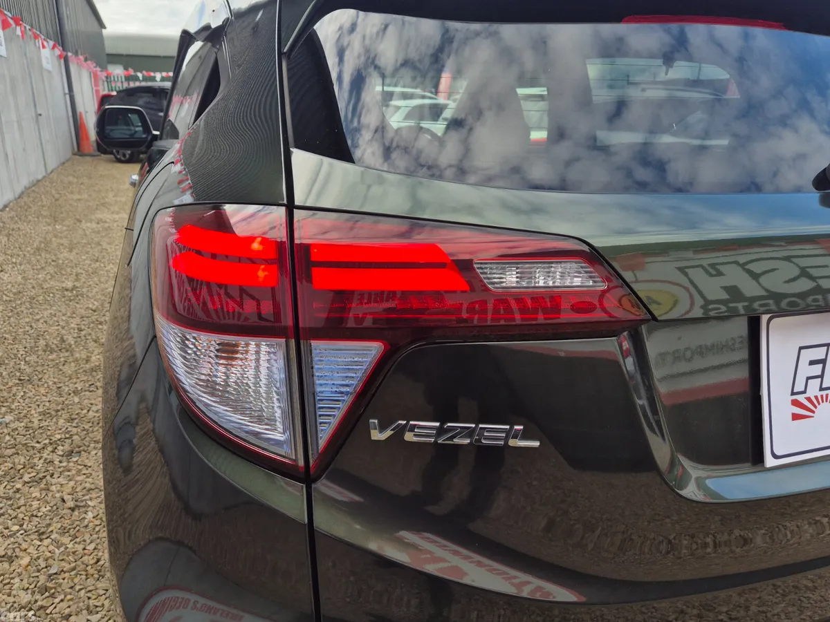 Honda Vezel SUV, Petrol Hybrid, 2014, Green
