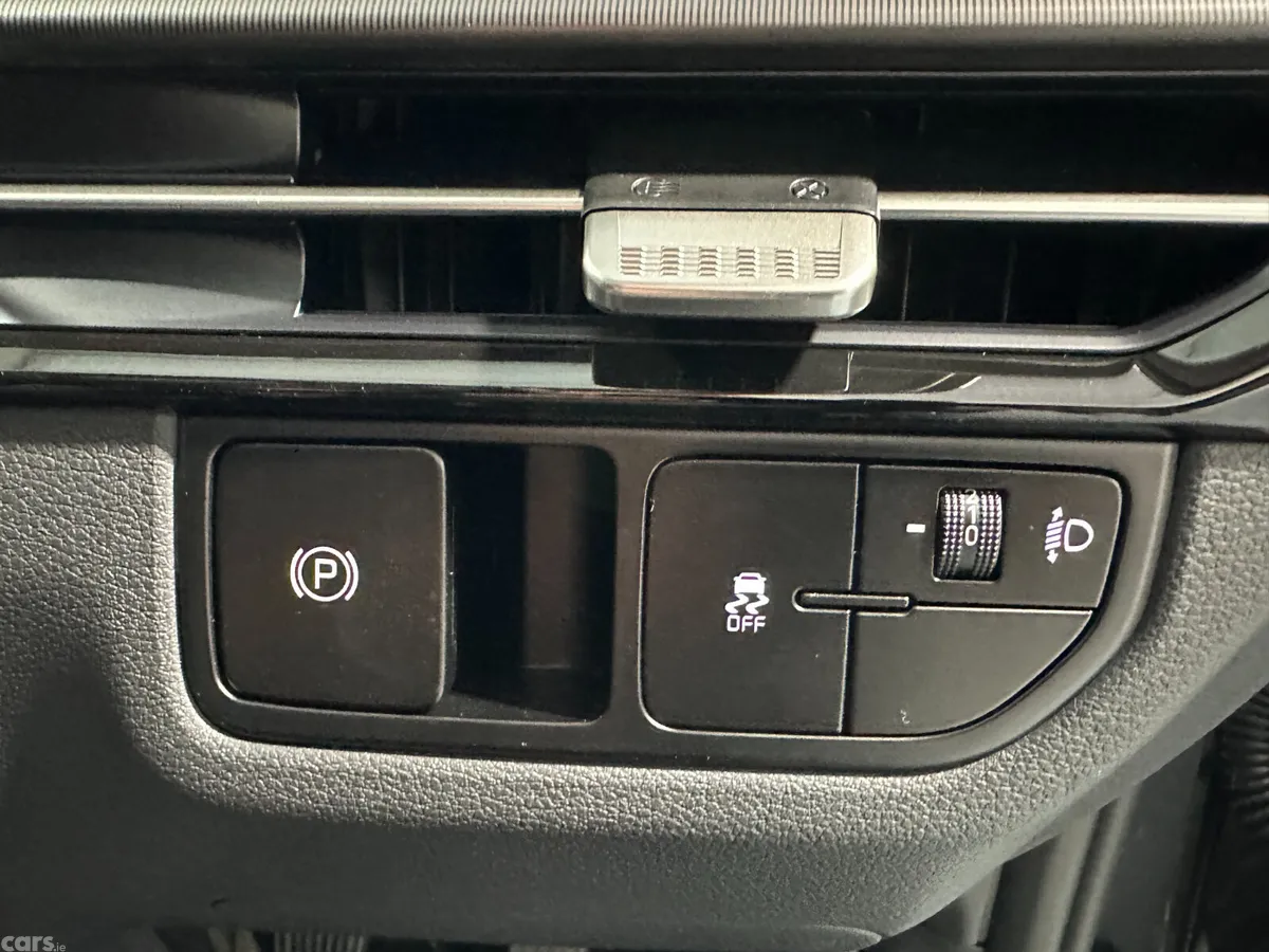Kia Sportage SUV, Diesel Hybrid, 2026, Grey