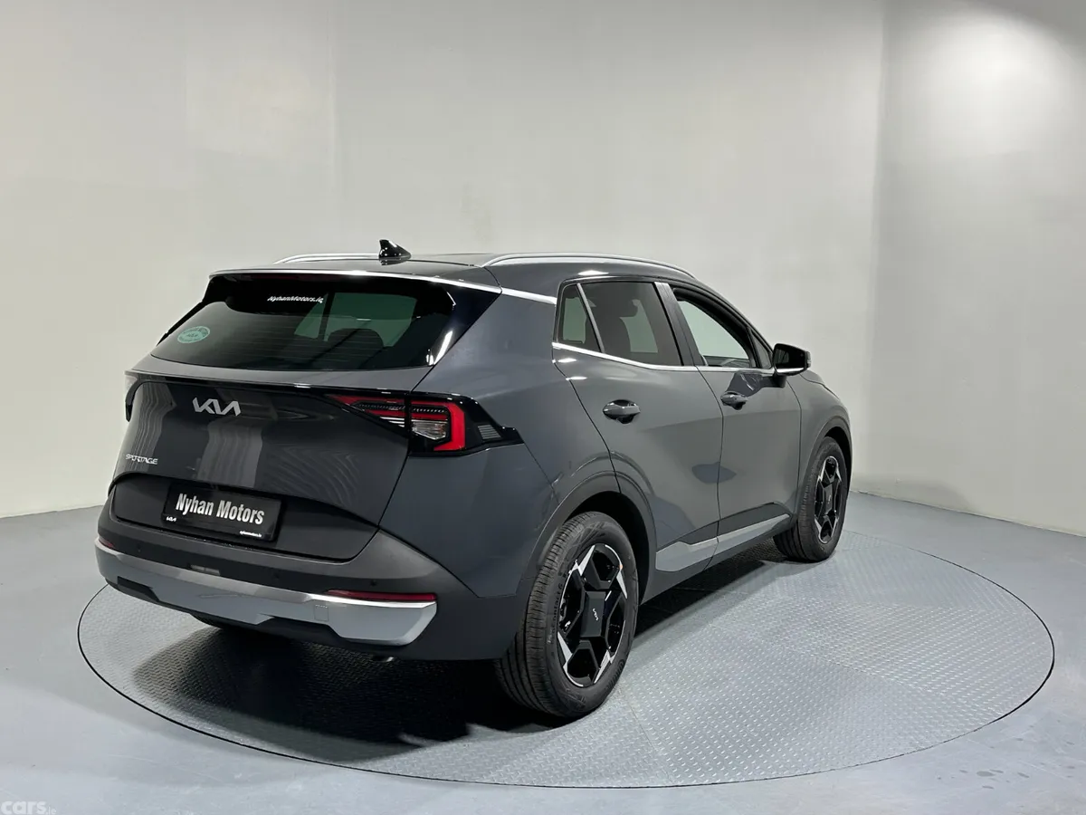 Kia Sportage SUV, Diesel Hybrid, 2026, Grey