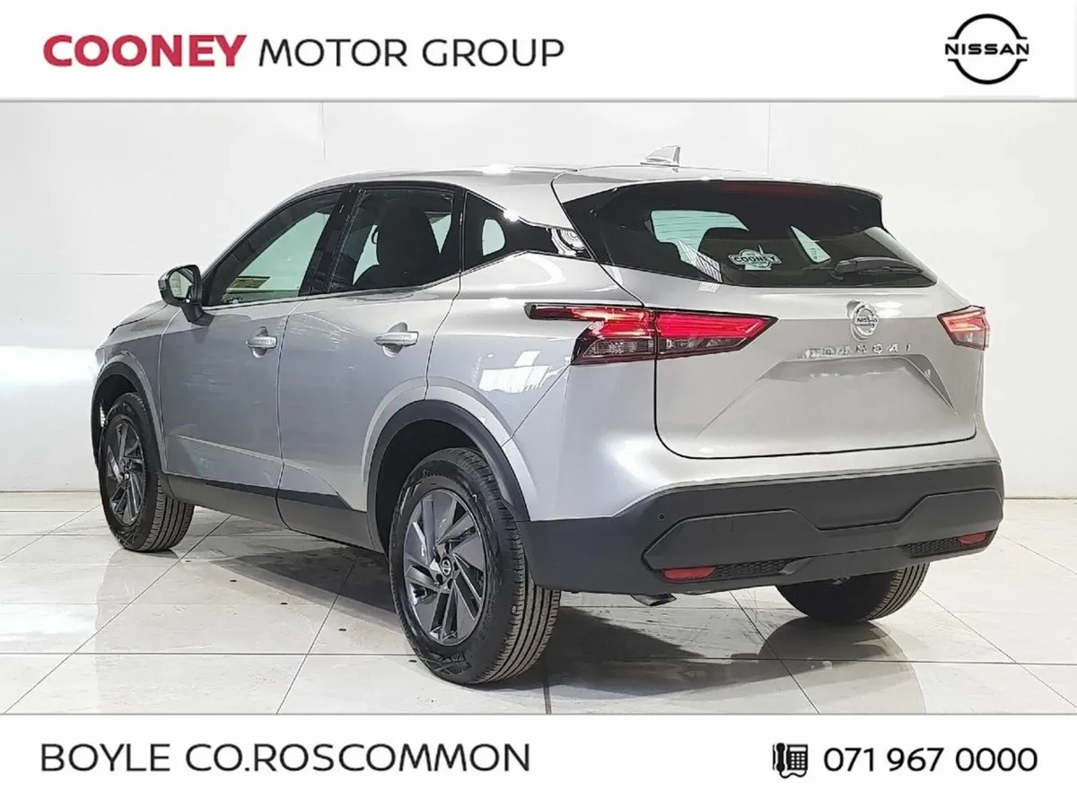 Nissan Qashqai MPV, Petrol, 2023, Grey