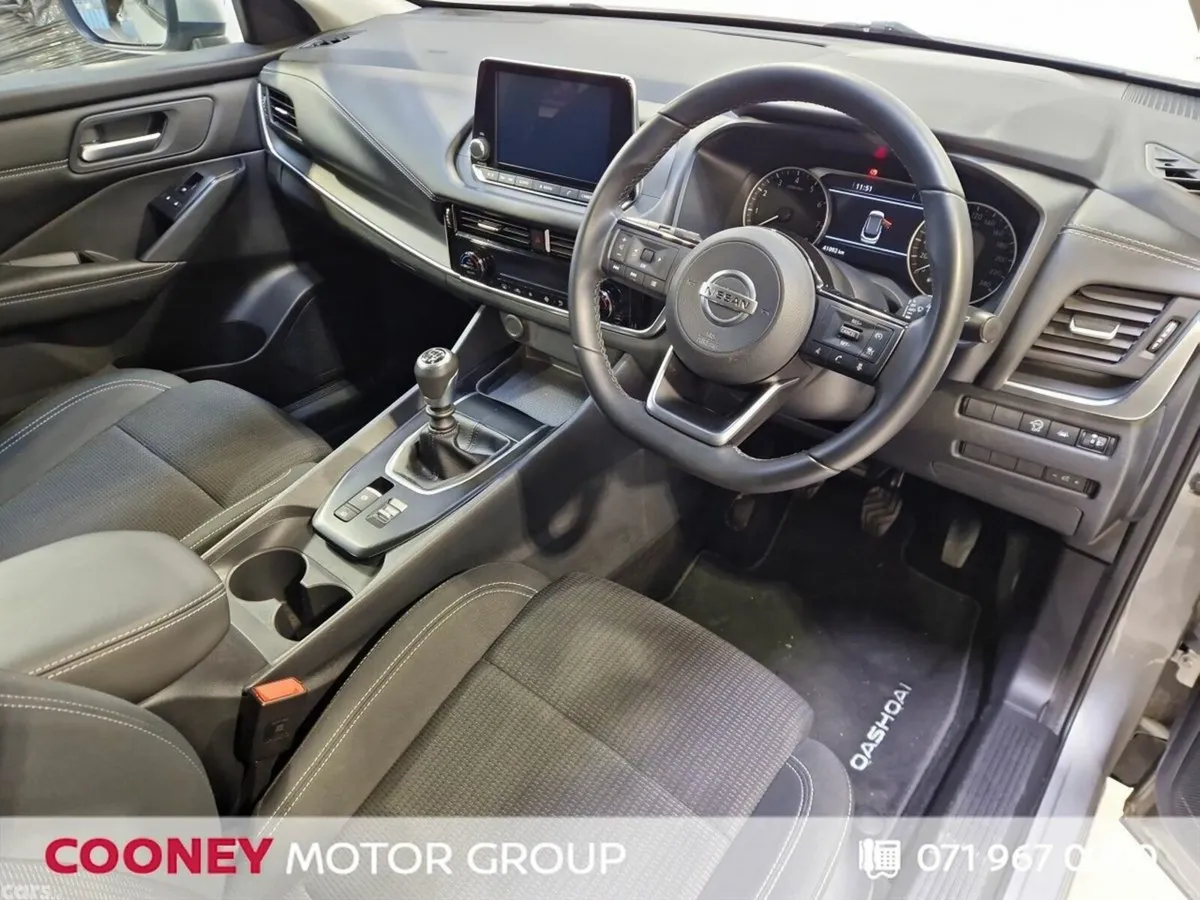 Nissan Qashqai MPV, Petrol, 2023, Grey