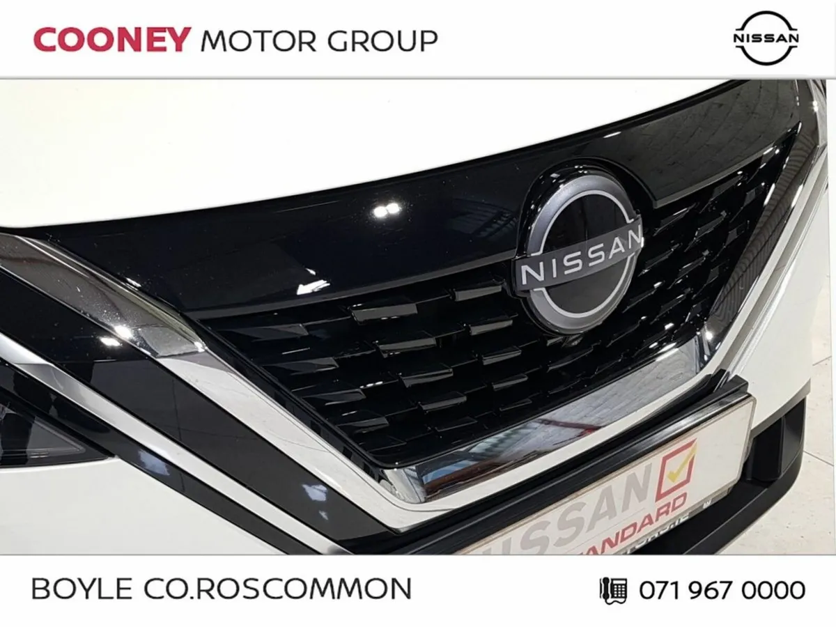 Nissan Qashqai MPV, Petrol, 2024, White
