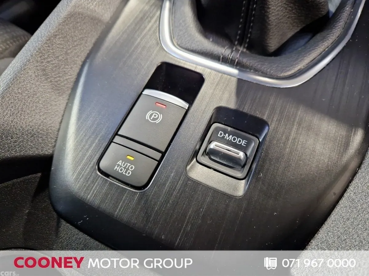 Nissan Qashqai MPV, Petrol, 2023, Grey