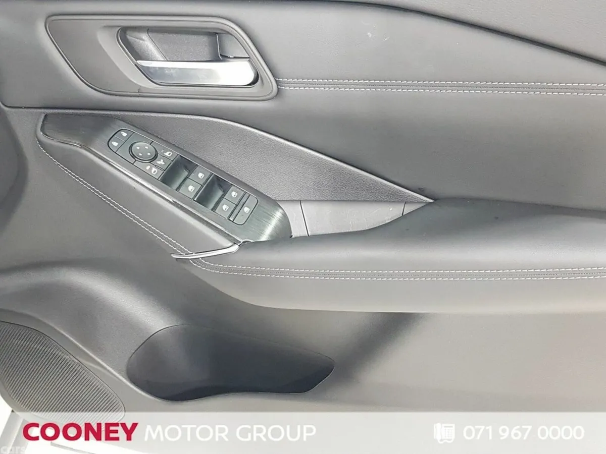 Nissan Qashqai MPV, Petrol, 2024, White