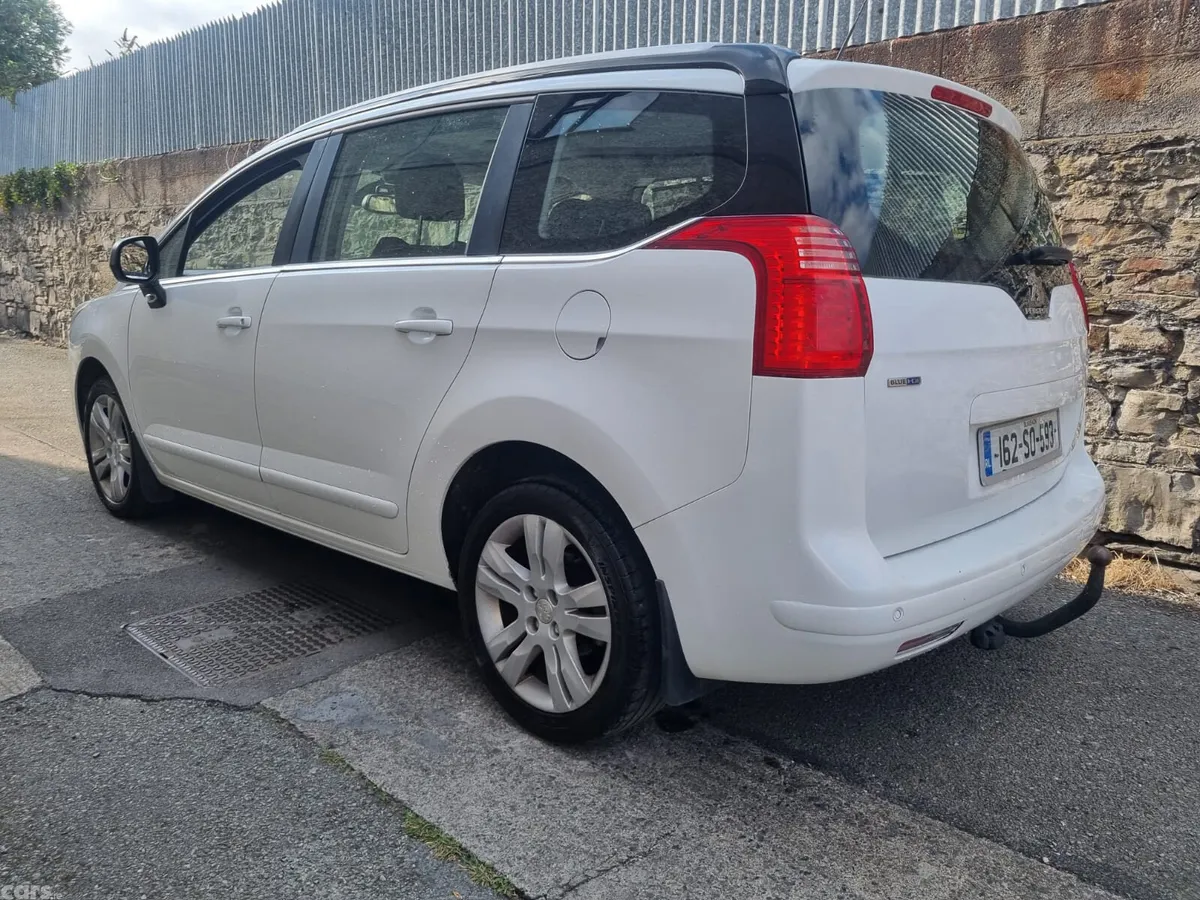 Peugeot 5008 MPV, Diesel, 2016, White