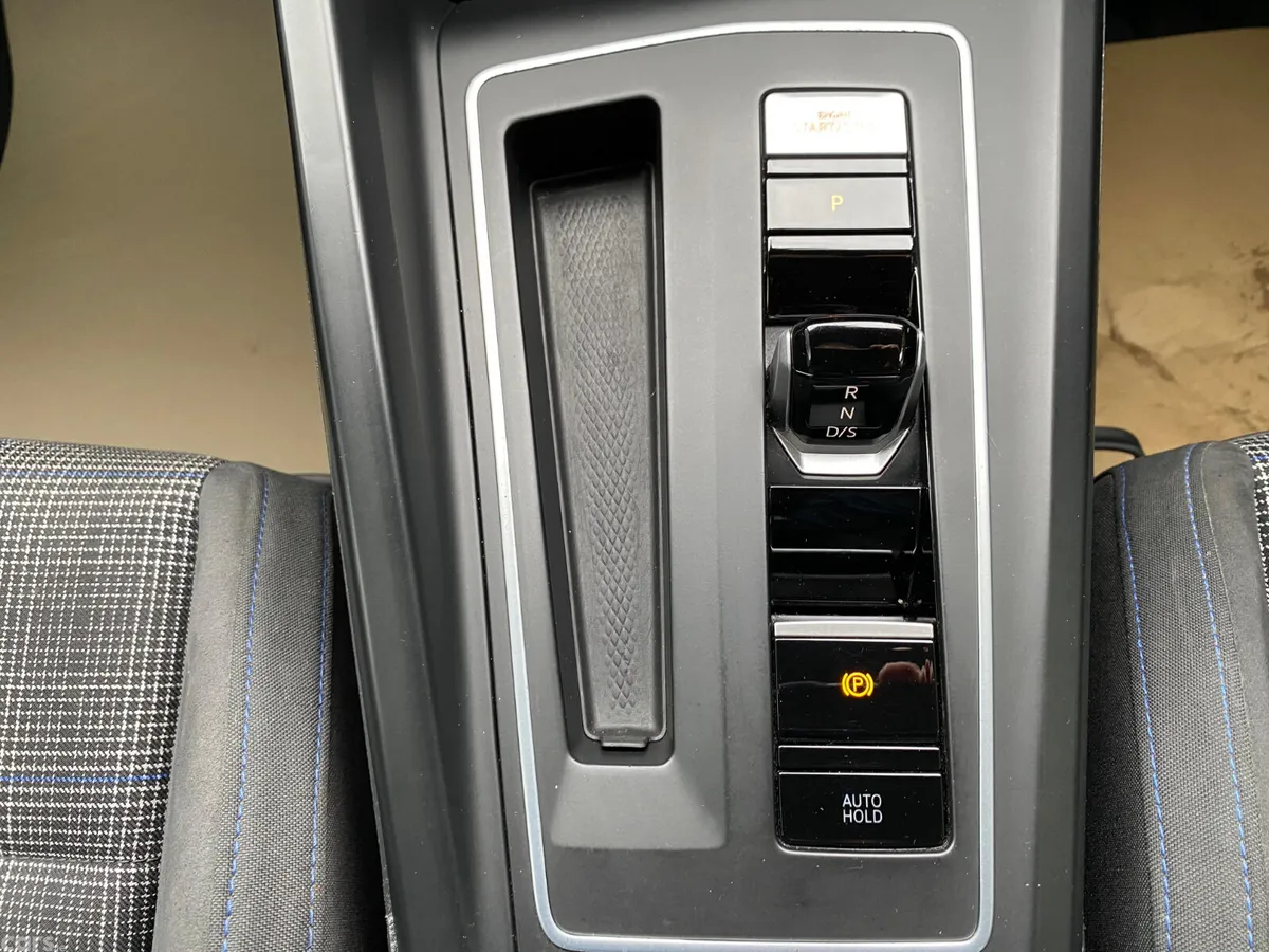 Volkswagen Golf Estate, Petrol Plug-in Hybrid, 2021, Grey