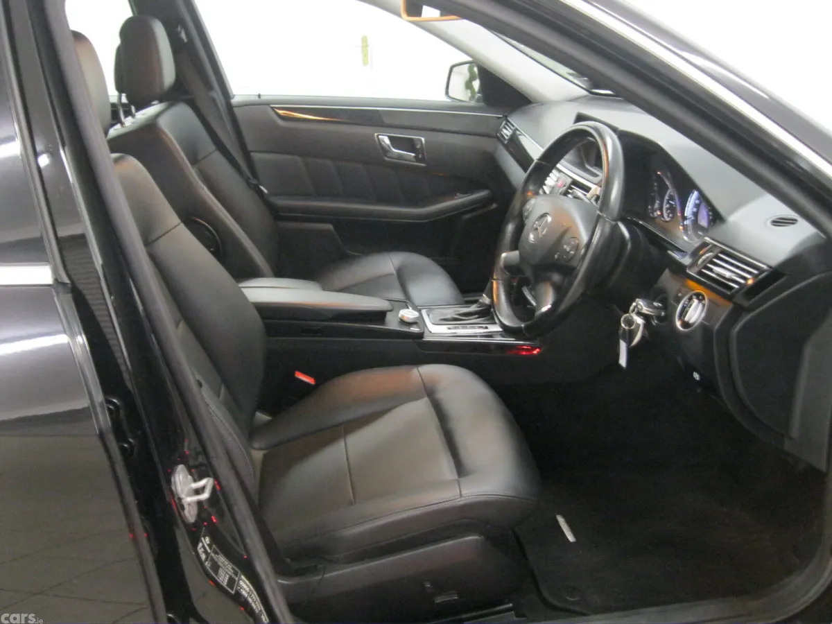 Mercedes-Benz E-Class Saloon, Diesel, 2011, Black