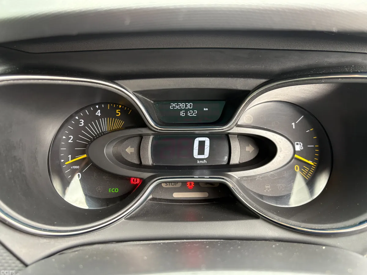 Renault Captur Hatchback, Diesel, 2015, Blue