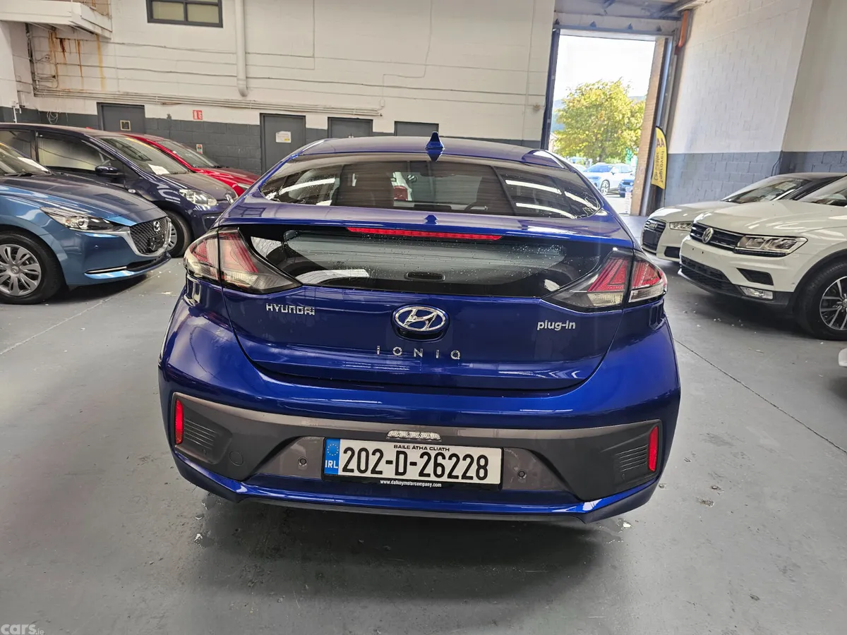 Hyundai IONIQ Hatchback, Petrol Plug-in Hybrid, 2020, Blue